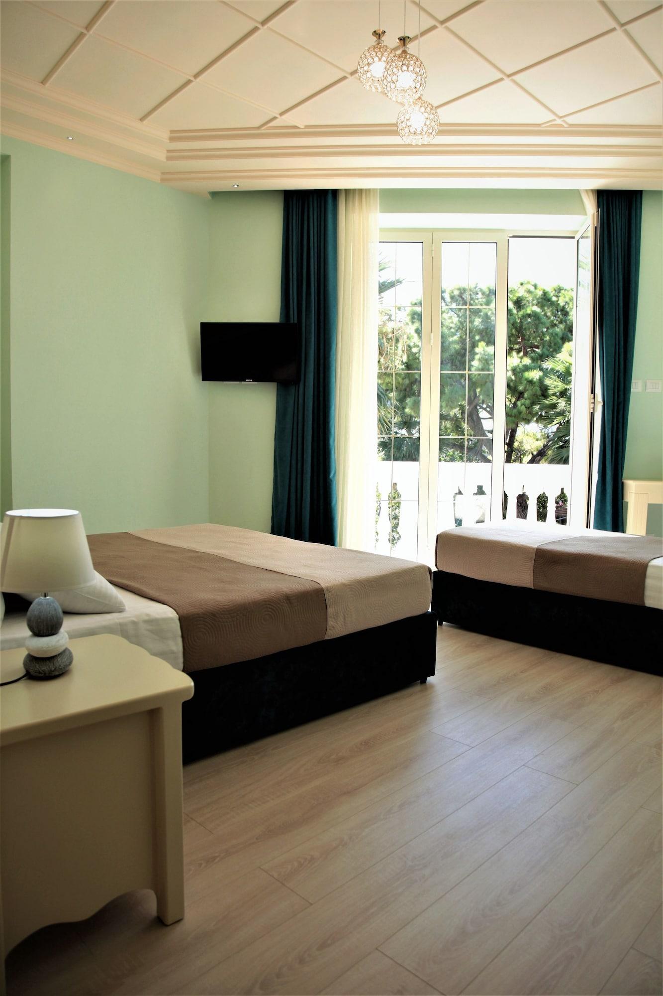 Hotel Veliera Durrës Exteriér fotografie